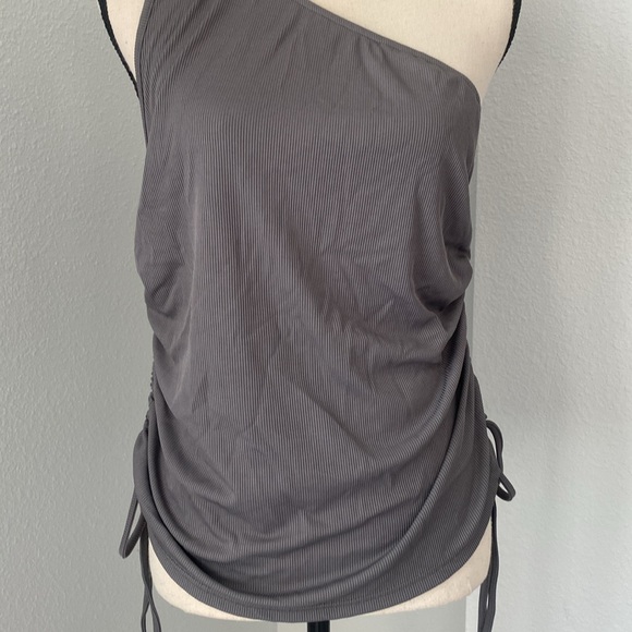❤️3x$20 - SHEIN Single Shoulder Strap Plus Size Top - Picture 6 of 10
